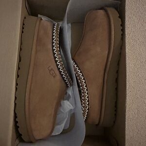 NIB UGG Tasman II